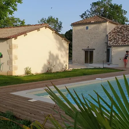 Holiday home Bienvenue A La Grange De Tatie 4 *