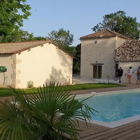 Holiday home Bienvenue A La Grange De Tatie 4 *